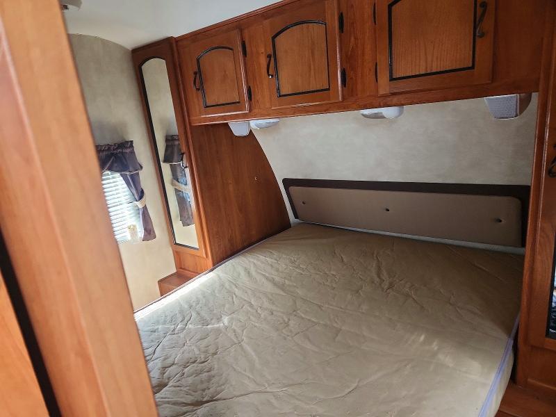 5ZT2FEVB6BA004046 2011 Kz-Rv Coachman photo no. 10