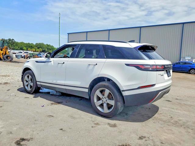 SALYB2RNXJA733149 2018 Land Rover Range Rover photo no. 2