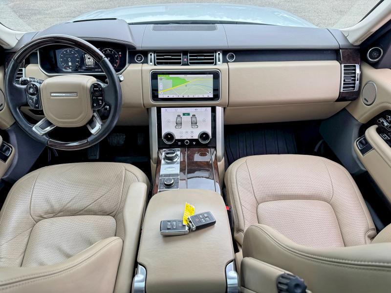 SALGS5RE3JA380542 2018 Land Rover Range Rover photo no. 9
