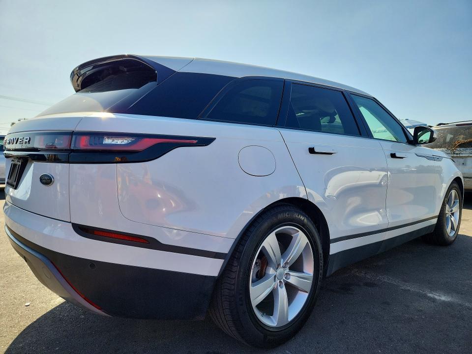 SALYB2EV5KA796635 2019 Land Rover Range Rover photo no. 3