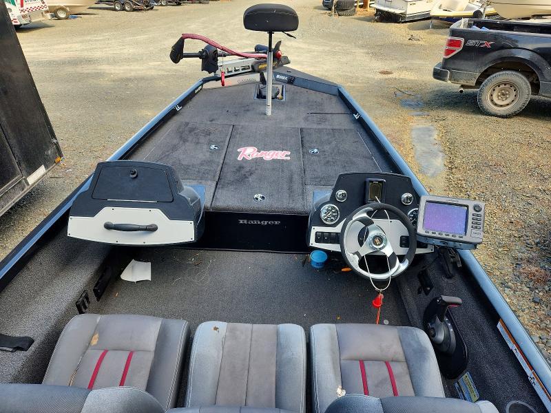 RGR90012E414 2014 Ranger Bassboat photo no. 5