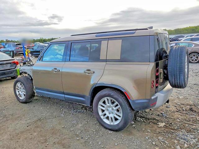 2025 Land Rover Defender — VIN SALEJ7EU0S2403211, фото 2