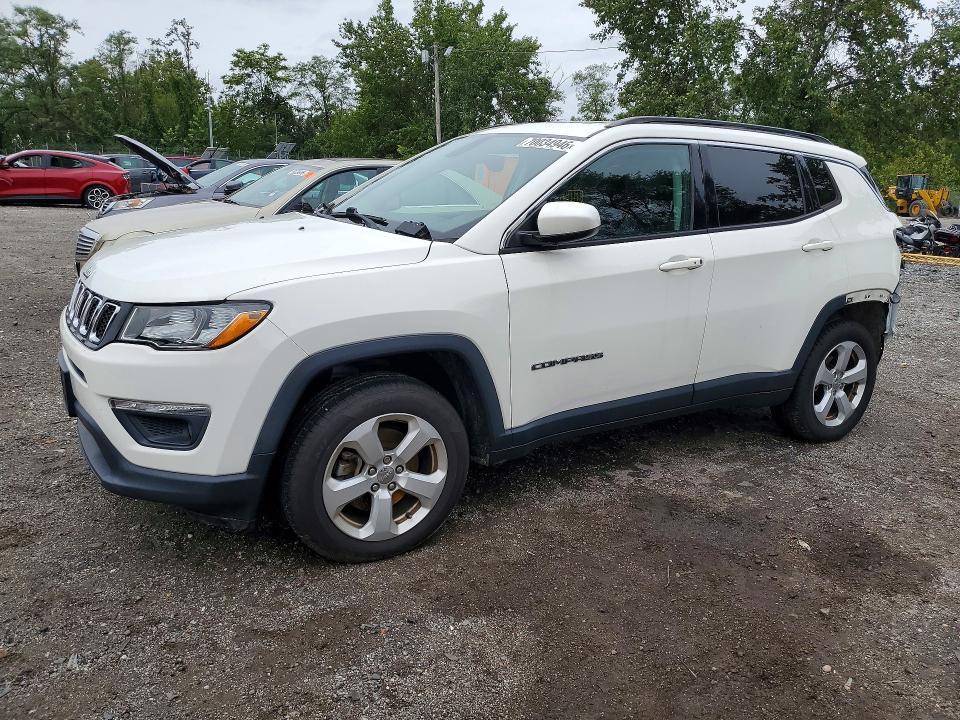 2017 Jeep Compass — VIN 3C4NJDBB5HT692442, şəkil 1