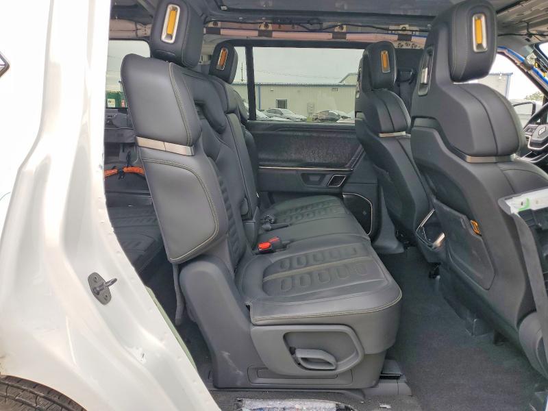 2023 Rivian R1S — VIN 7PDSGABA2PN012494, şəkil 11