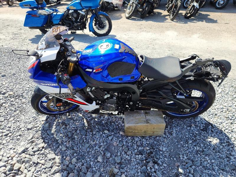 JS1GR7MA5T7100830 2026 Suzuki GSX-R750 photo no. 3