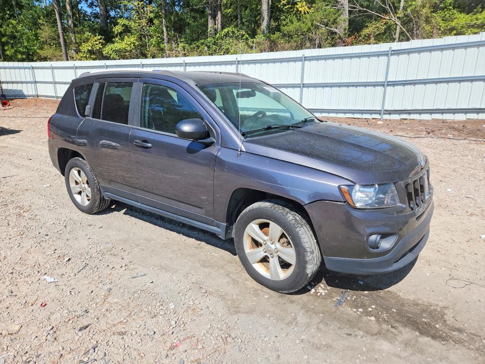 1C4NJDBB8FD214664 2015 Jeep Compass photo no. 4