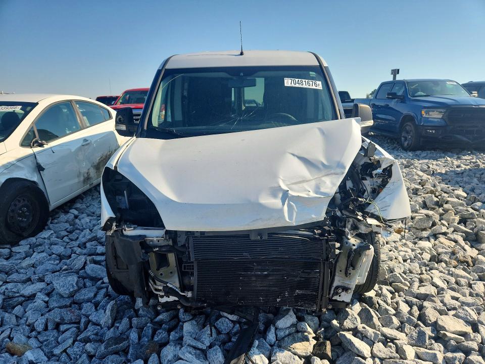 2016 RAM Promaster — VIN ZFBERFAT5G6B47242, şəkil 5