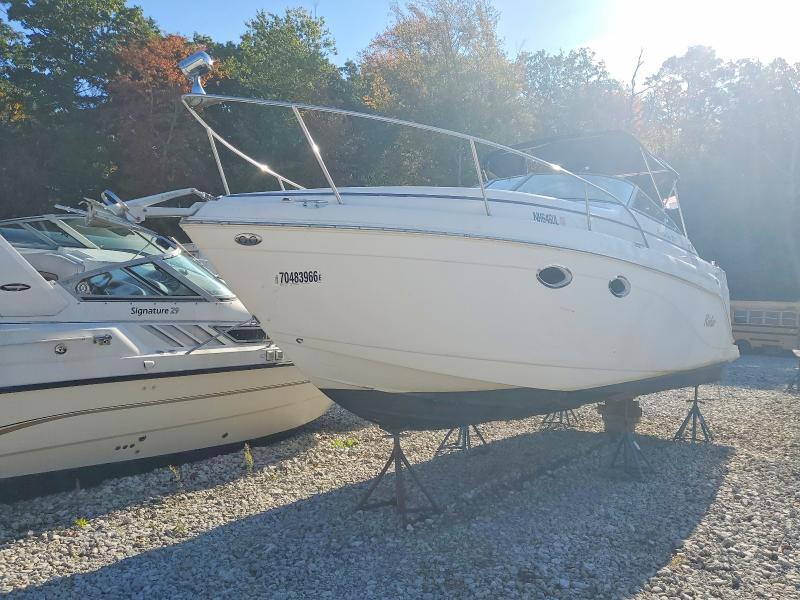 RNNK71275E203 2003 Rinker 270 photo no. 2