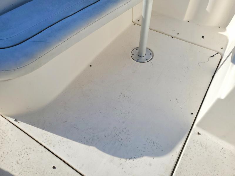 RNNK71275E203 2003 Rinker 270 photo no. 7