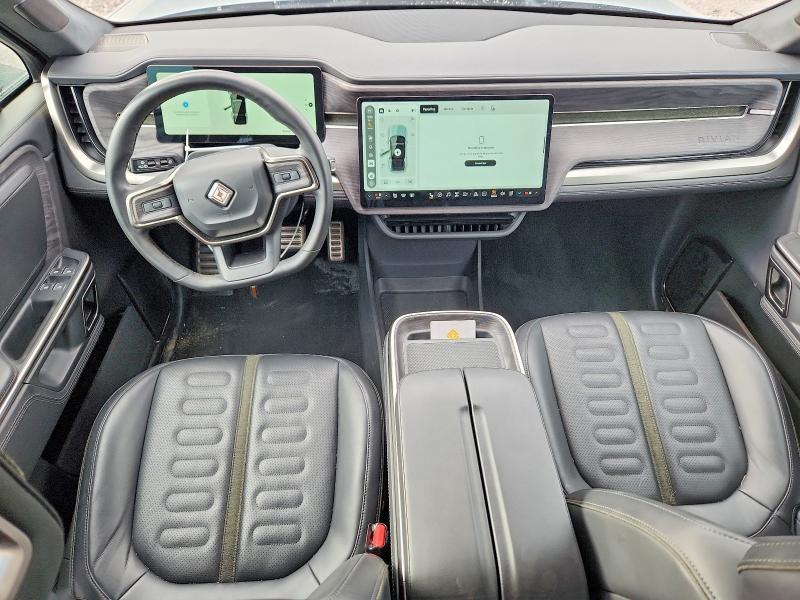 7PDSGABA7PN004553 2023 Rivian R1S photo no. 8