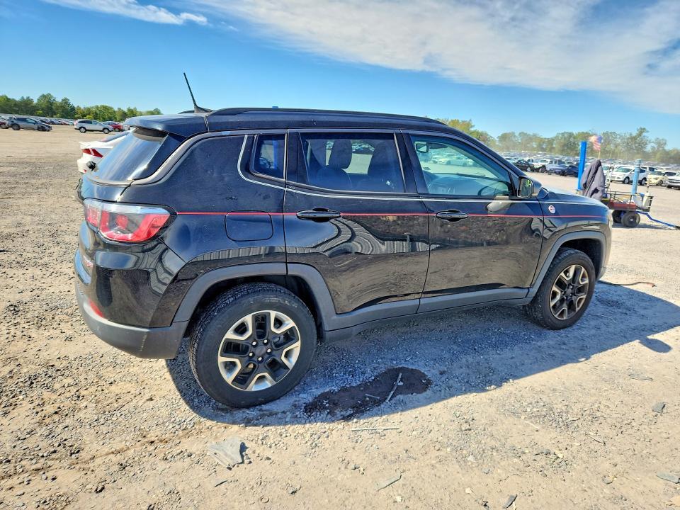 2017 Jeep Compass — VIN 3C4NJDDB8HT647122, şəkil 3