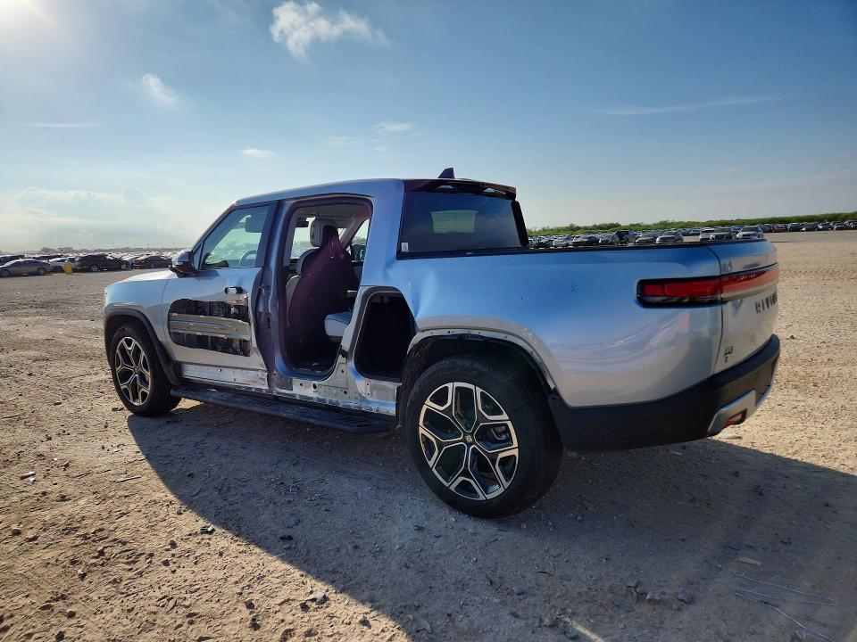 2025 Rivian R1T — VIN 7FCTGBAA2SN040379, şəkil 2