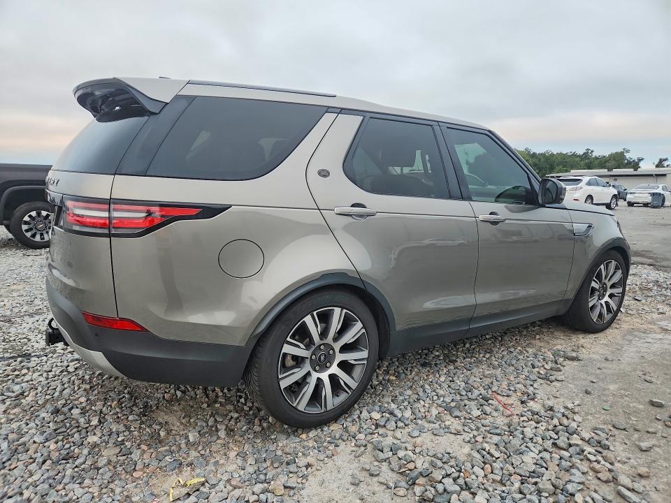 2017 Land Rover Discovery — VIN SALRHBBVXHA033574, фото 3