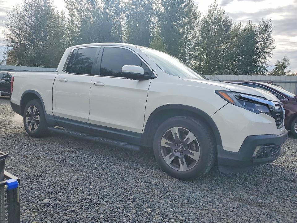 2017 Honda Ridgeline — VIN 5FPYK2F52HB010853, фото 4