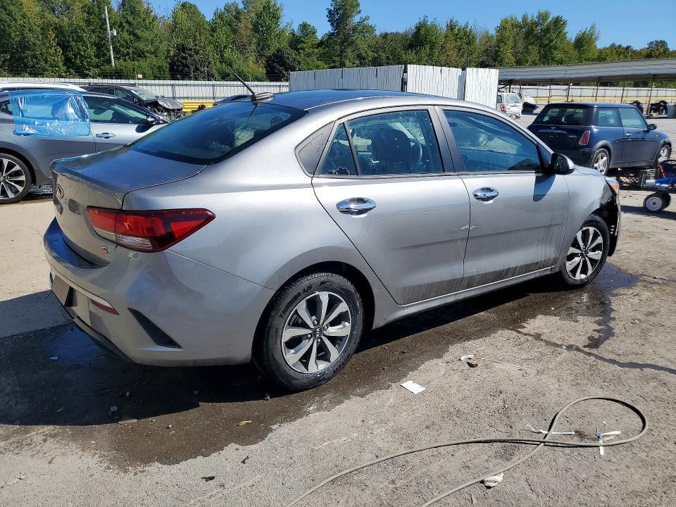 2021 KIA Rio — VIN 3KPA24ADXME398080, şəkil 3