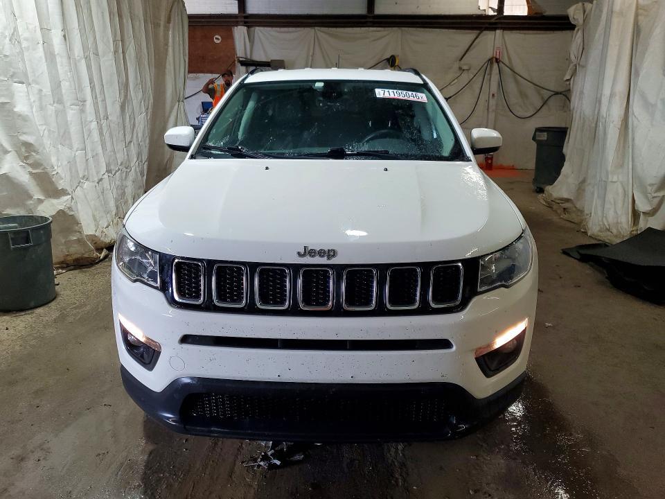 2017 Jeep Compass — VIN 3C4NJDBB2HT641481, şəkil 5