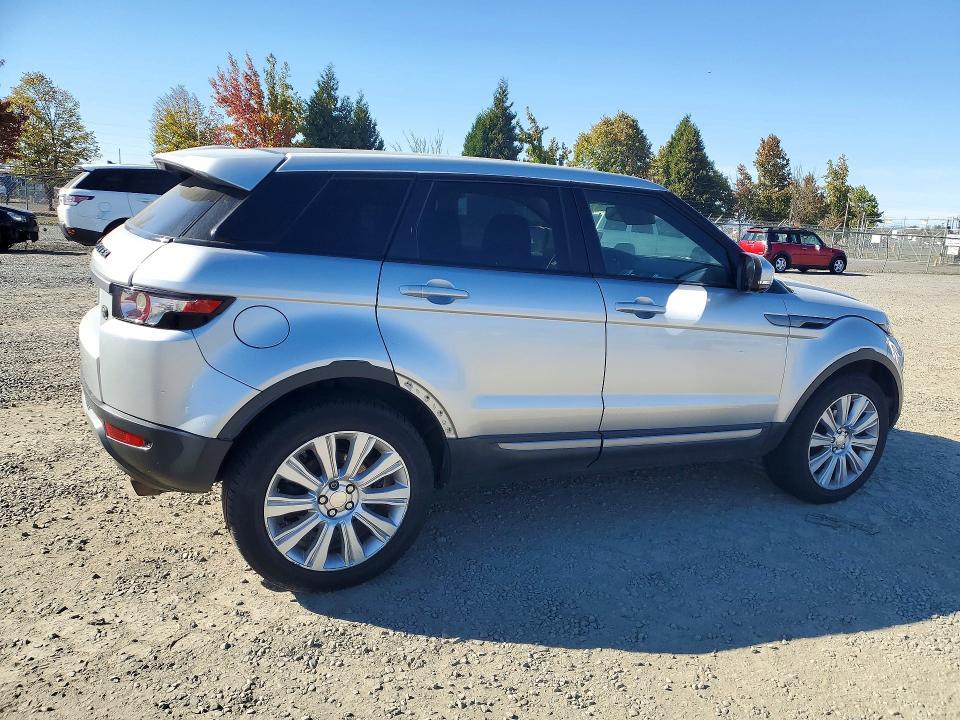 SALVR2BG8CH604895 2012 Land Rover Range Rover photo no. 3