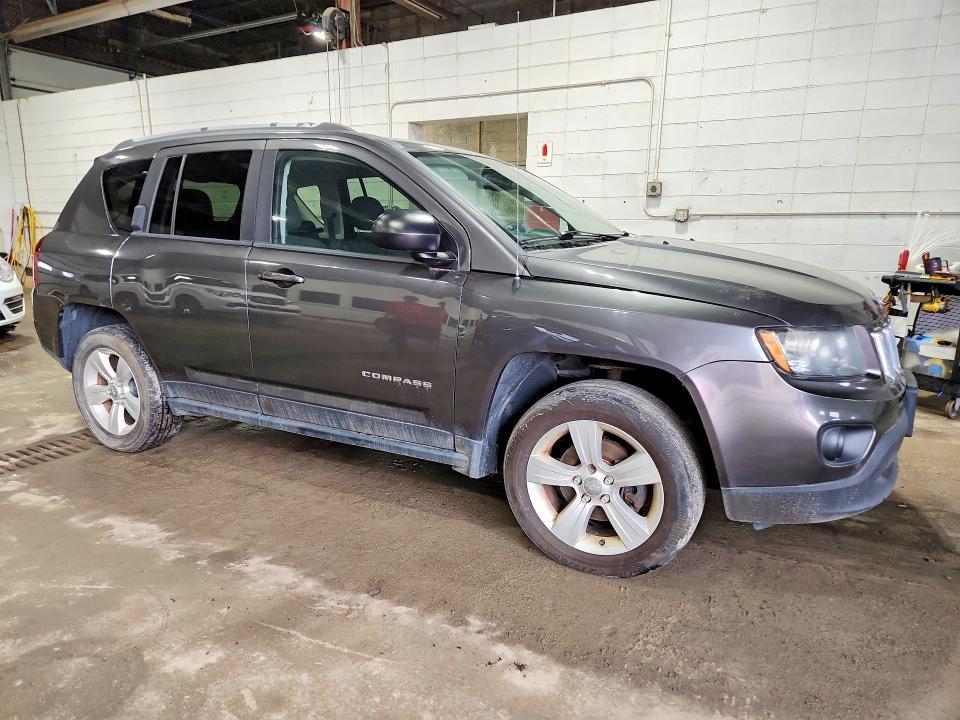 2016 Jeep Compass — VIN 1C4NJDBB5GD686984, şəkil 4