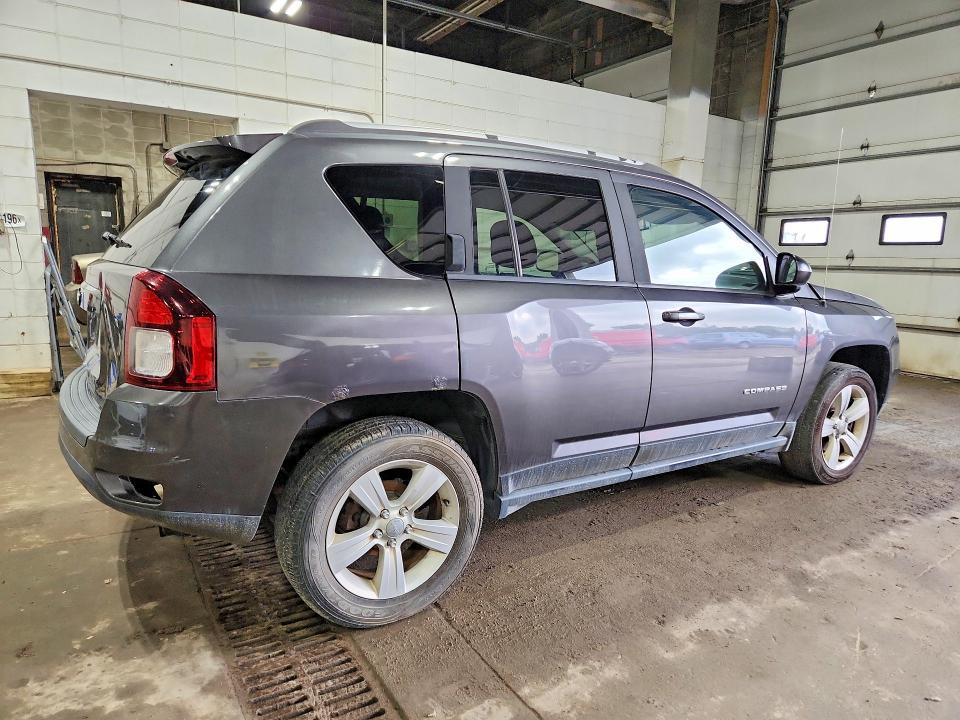 1C4NJDBB5GD686984 2016 Jeep Compass photo no. 3