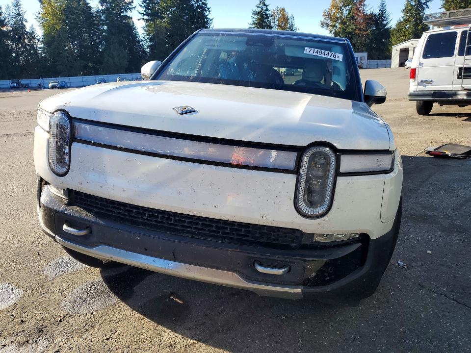 2024 Rivian R1S — VIN 7PDSGCBA3RN030999, şəkil 1