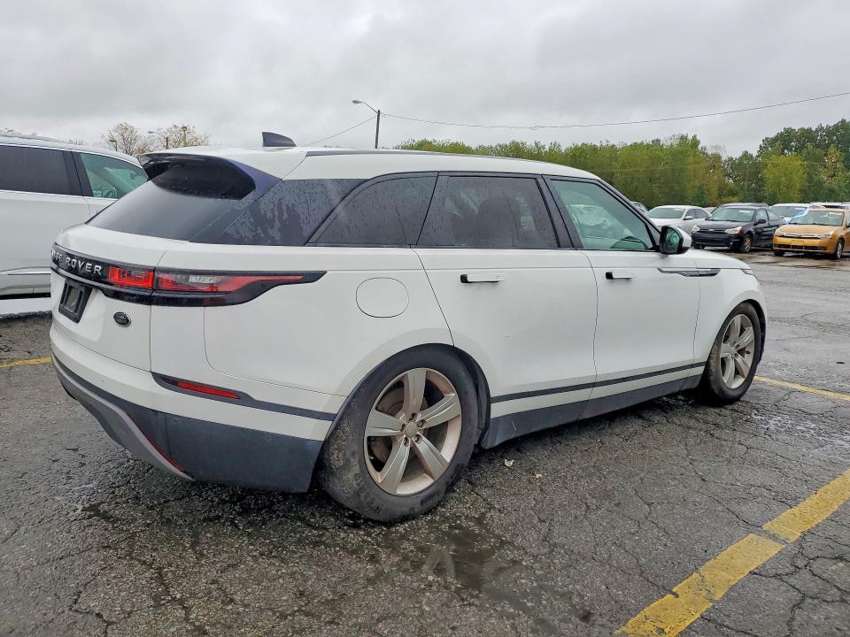 2018 Land Rover Range Rover — VIN SALYB2RV0JA729062, фото 3