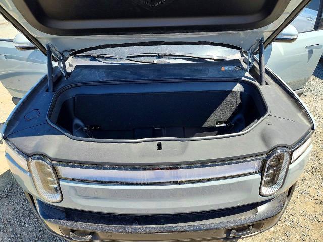 7PDSGABA5PN023814 2023 Rivian R1S photo no. 12