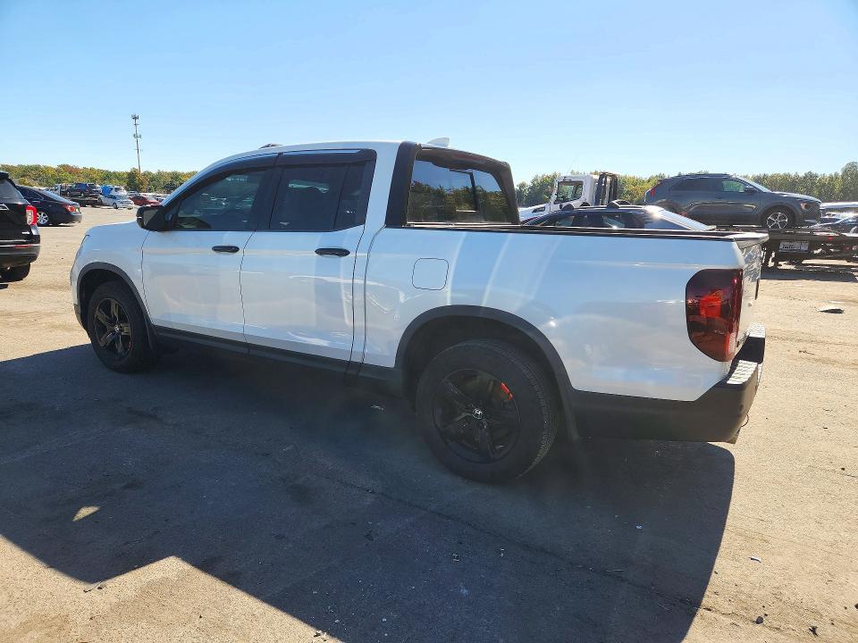 2022 Honda Ridgeline — VIN 5FPYK3F8XNB025211, şəkil 2