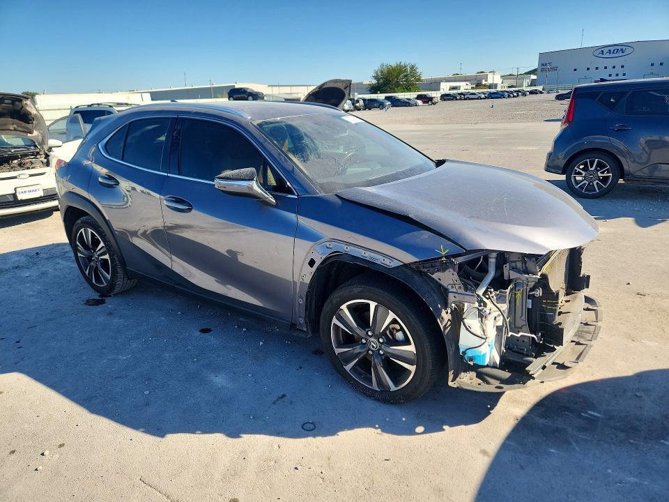 2021 Lexus UX — VIN JTHP3JBH3M2038961, şəkil 4