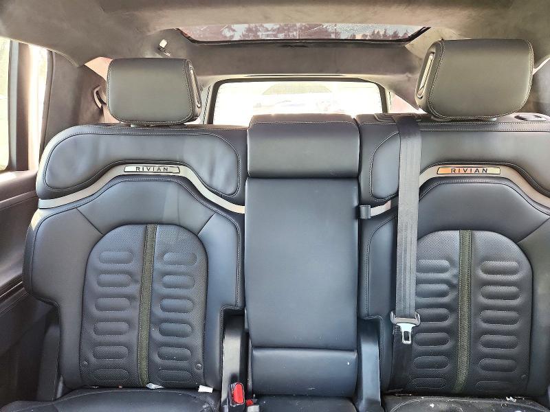 2023 Rivian R1S — VIN 7PDSGABA1PN017640, şəkil 10