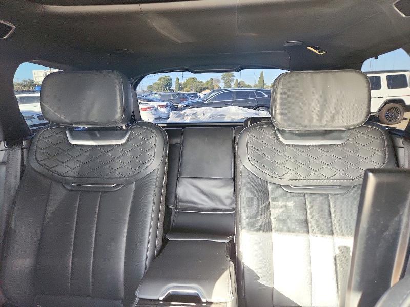 2023 Land Rover Range Rover — VIN SALKU9E70PA049896, фото 10