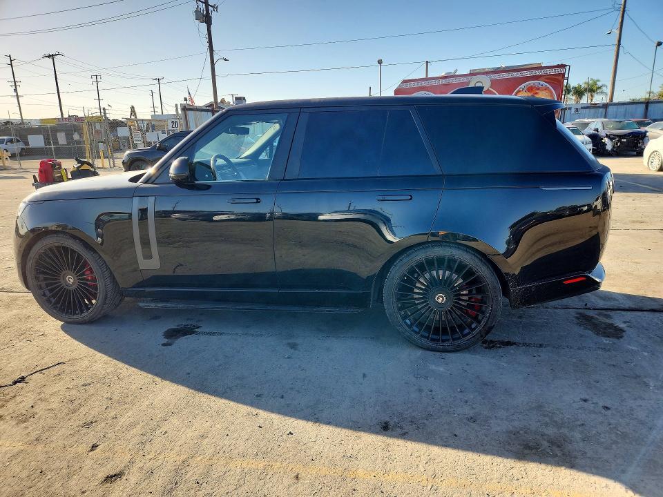 2023 Land Rover Range Rover — VIN SALKU9E70PA049896, фото 2