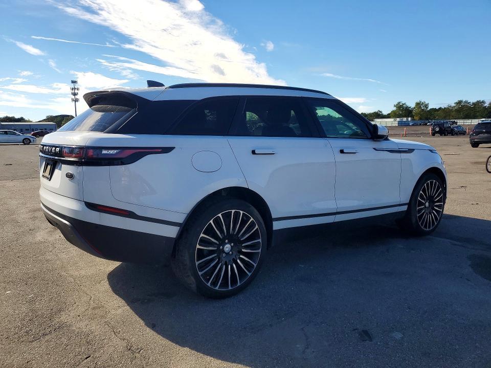 2019 Land Rover Range Rover — VIN SALYB2EN4KA202200, şəkil 3