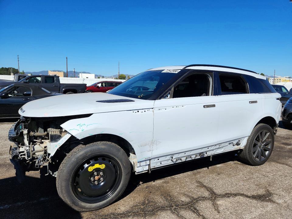 2018 Land Rover Range Rover — VIN SALYM2RV9JA751040, фото 1