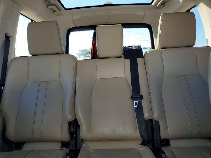 SALAG2V60GA797355 2016 Land Rover LR4 photo no. 10