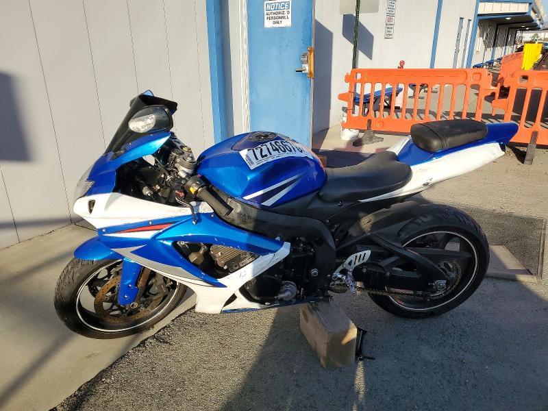 JS1GR7KA362102242 2006 Suzuki GSX-R750 photo no. 3