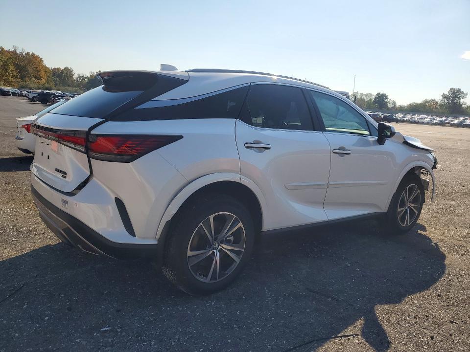 2026 Lexus RX — VIN 2T2BBMCA2TC131130, фото 3