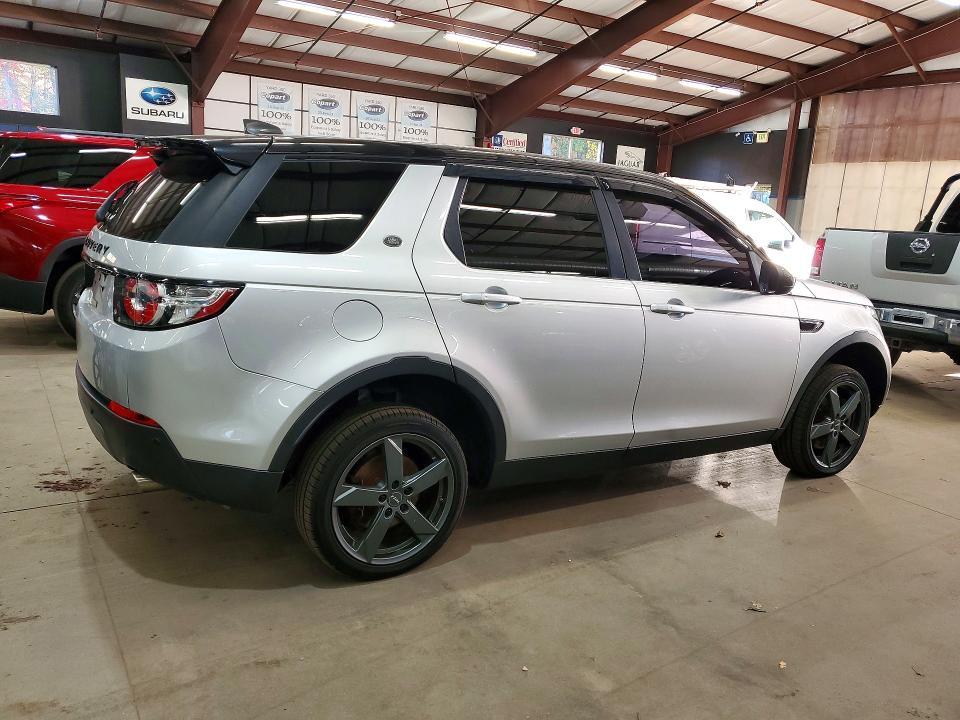 SALCP2BG4HH662314 2017 Land Rover Discovery photo no. 3