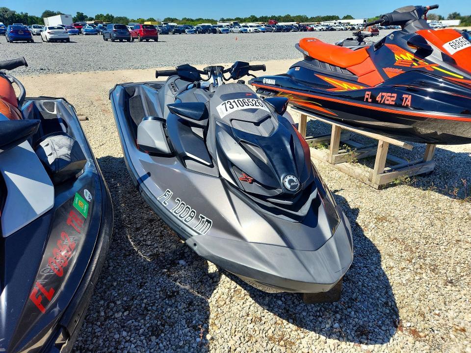 YDV76630C323 2023 Sea-Doo RXP-X photo no. 1