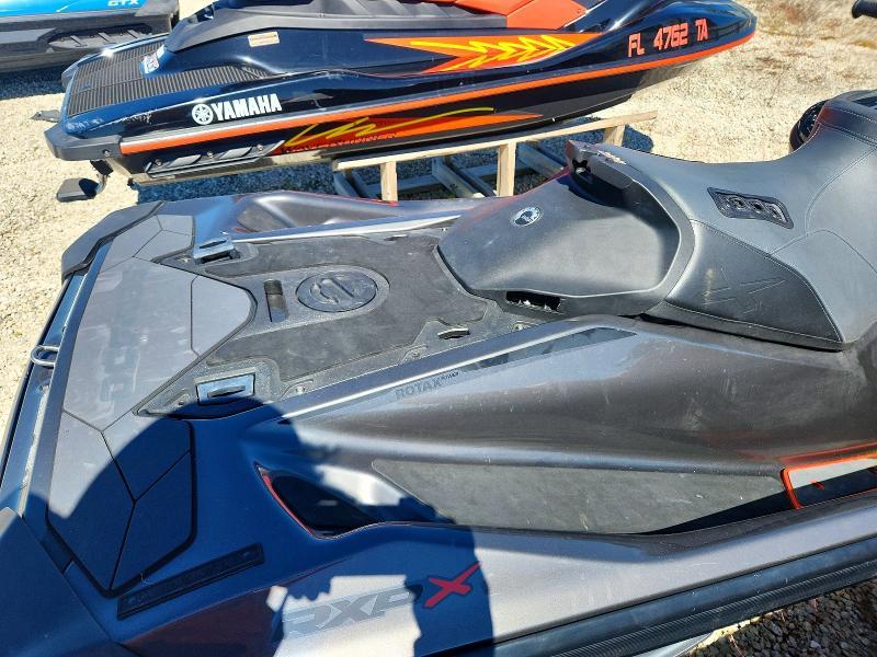 YDV76630C323 2023 Sea-Doo RXP-X photo no. 6