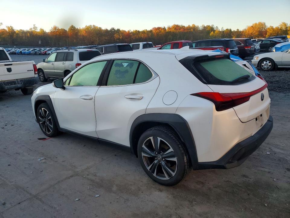 2022 Lexus UX — VIN JTHX3JBH9N2054180, şəkil 2