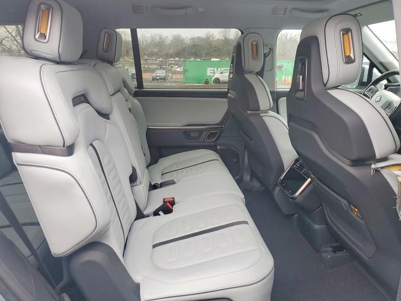 2023 Rivian R1S — VIN 7PDSGABA2PN006517, şəkil 11