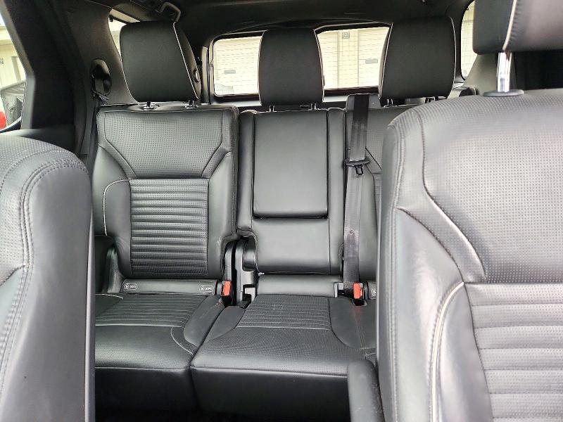 SALRHBBK1HA044162 2017 Land Rover Discovery photo no. 10