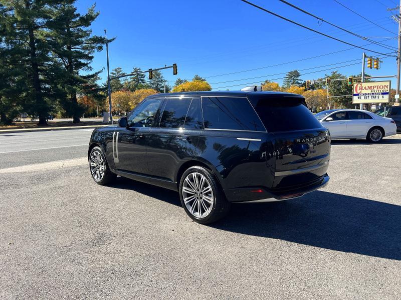 2023 Land Rover Range Rover — VIN SALKP9E7XPA067524, фото 3