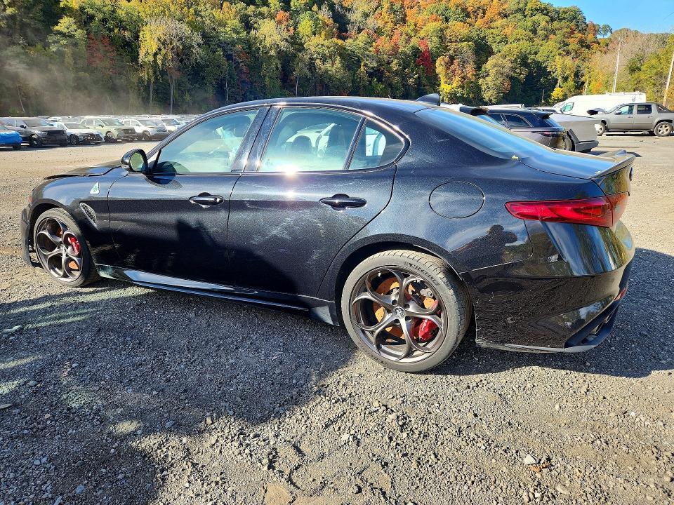 2023 Alfa Romeo Giulia — VIN ZARFAMEVXP7676787, фото 2