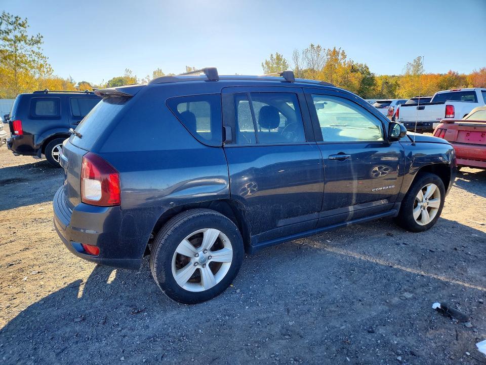 1C4NJDBB7FD183360 2015 Jeep Compass photo no. 3