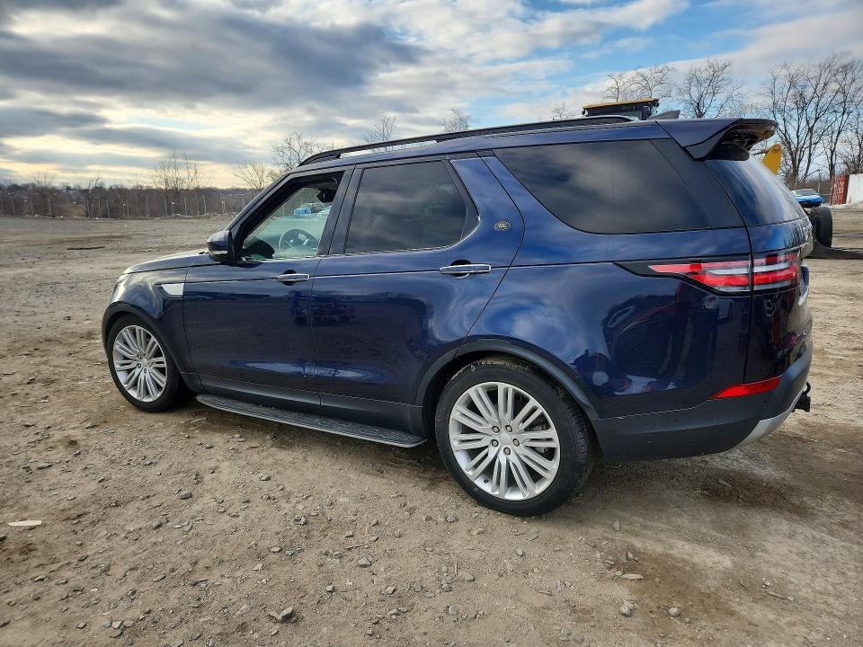 SALRT2RK0JA056085 2018 Land Rover Discovery photo no. 2