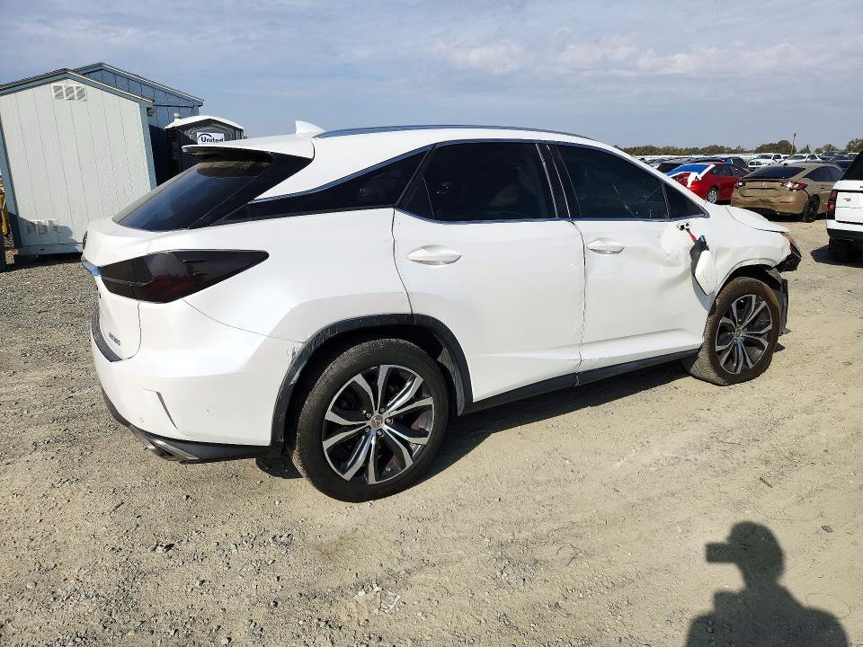 2017 Lexus RX — VIN JTJBZMCA6H2028649, фото 3