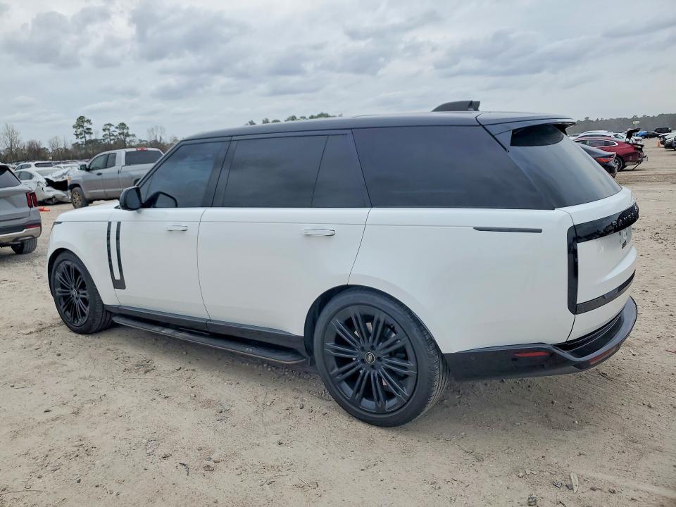 SALKPBE7XPA025006 2023 Land Rover Range Rover photo no. 2