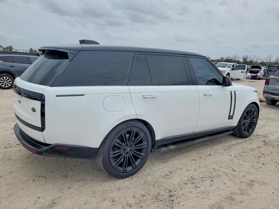 SALKPBE7XPA025006 2023 Land Rover Range Rover photo no. 3