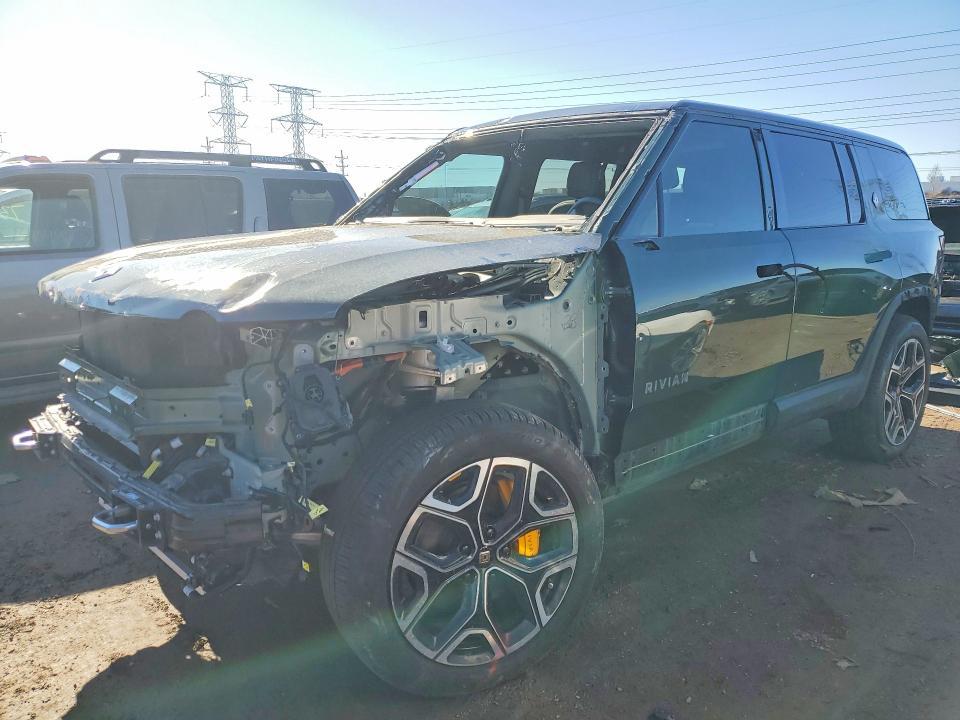7PDSGABL7PN003291 2023 Rivian R1S photo no. 1